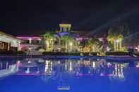 สระว่ายน้ำ Subic Waterfront View Resort