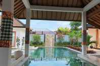 Swimming Pool Villa Casablanca Surf Keramas