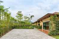 Lobby Aonang Glory Resort