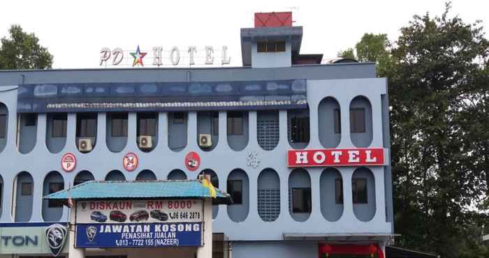 Exterior OYO 1136 PD Star Hotel