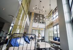 Lobby 6 Z Sleep Hotel