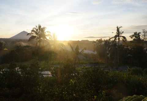 Nearby View and Attractions Villa Selantang