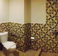 In-room Bathroom 5 StayGuarantee - Cavite