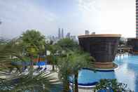 Swimming Pool Sunbow Suites at Times Square Kuala Lumpur