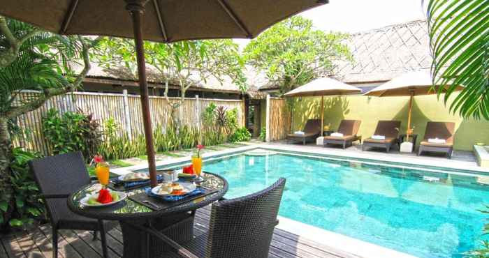 Swimming Pool Kubu Kedungu Villa