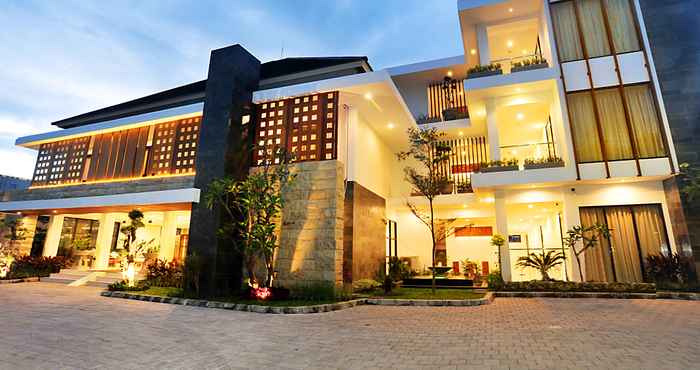 Bangunan Kautaman Hotel