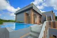 Swimming Pool Clover House Bali
