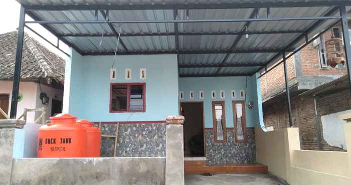 Bangunan Liza Homestay