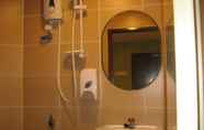 In-room Bathroom 7 Uptown Hotel Kajang 