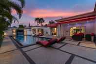 Kolam Renang Luxury Pool Villa 54