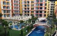 ภายนอกอาคาร 3 Venetian Signature Condo B104