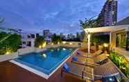 Swimming Pool 2 Ramada by Wyndham Bangkok Ten Ekamai Residences