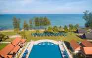 Nearby View and Attractions 4 Le Menara Beachfront Villa & Resort