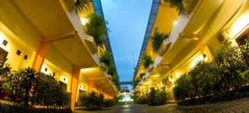 Bangunan 2 Hotel Puri Perdana