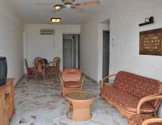 Lobby 2 Apartment at Glory Beach Resort