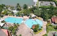 Kolam Renang 3 Apartment at Glory Beach Resort