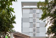 Exterior 2 POP! Hotel Pemuda Semarang