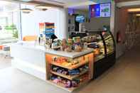 Bar, Kafe, dan Lounge POP! Hotel Solo 