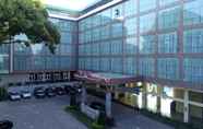 Exterior 4 Novena Hotel Bandung