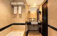 In-room Bathroom 3 AP Premier Batam