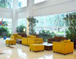 Lobby 2 Grand Cakra Hotel Malang