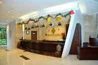 Lobby Grand Cakra Hotel Malang