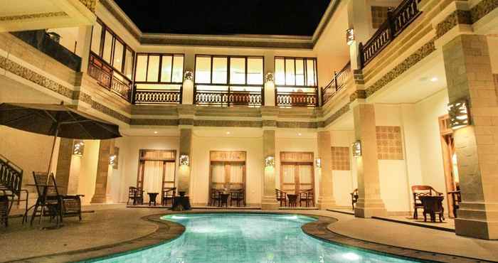 Swimming Pool Ndalem Nuriyyat Spa, Skin Care Family Villas