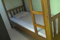 ห้องนอน Budget Room in Solo Baru (Kamar Khusus Wanita)