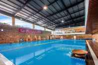 Swimming Pool Ravatel Luxury Hotel Bac Giang