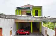 Exterior 4 Green Belt Near Bandara Adisucipto