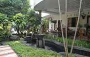 ภายนอกอาคาร 3 Homestay Ndalem Kasongan