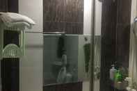 Phòng tắm bên trong Thien Duong Hotel