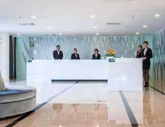 Lobby 2 Pan Borneo Hotel Kota Kinabalu