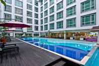 Swimming Pool Pan Borneo Hotel Kota Kinabalu