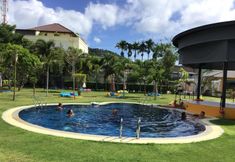 สระว่ายน้ำ 5 Jazz U Garden Resort