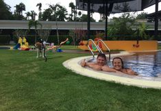 สระว่ายน้ำ 3 Jazz U Garden Resort