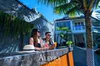 บาร์ คาเฟ่ และเลานจ์ Aleyra Hotel & Villa's