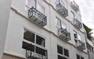 Exterior 5 Queen Central Hotel and Apartment - Dinh Cong Trang