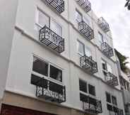 Exterior 5 Queen Central Hotel and Apartment - Dinh Cong Trang