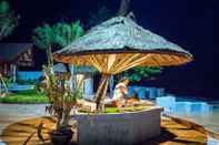 บาร์ คาเฟ่ และเลานจ์ Khanom Cabana Beach Resort