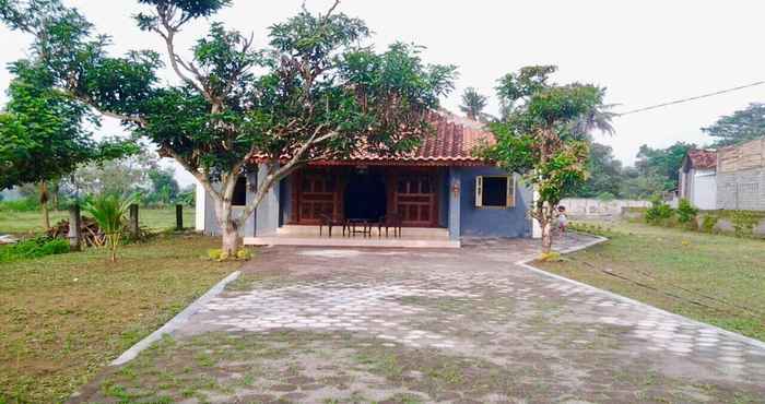 Exterior Clean Room at Homestay Ndalem Soerani