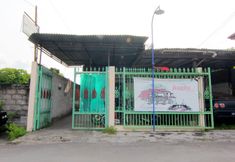 Exterior 2 Wisma Sarjana Guesthouse