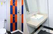 Toilet Kamar 7 Budget Hotel By The Harbour