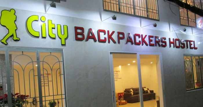 Bên ngoài City Backpackers Hostel