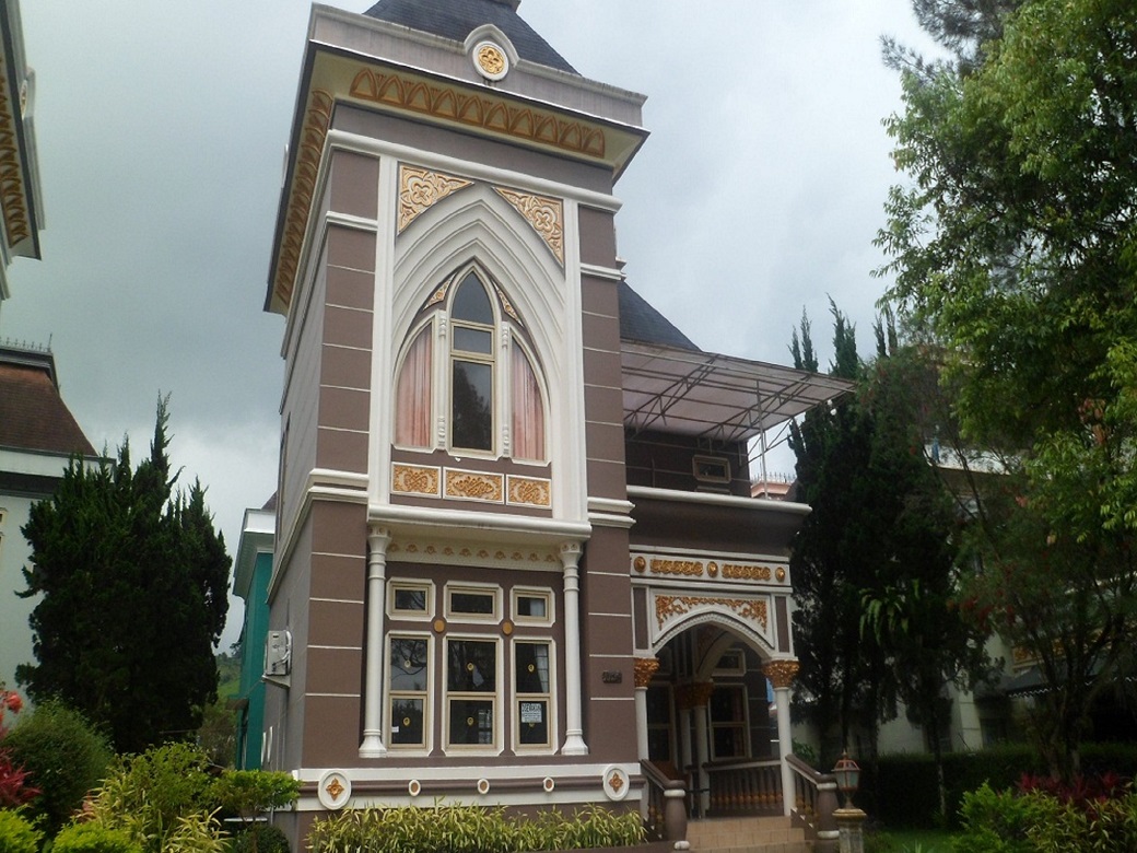 Lobi 3 Santibi's Villa Kota Bunga Swiss