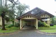 Bangunan Santibi's Villa Kota Bunga Swiss