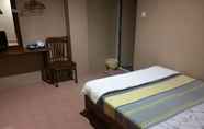 Kamar Tidur 3 Hotel Metro Tanjung Pinang