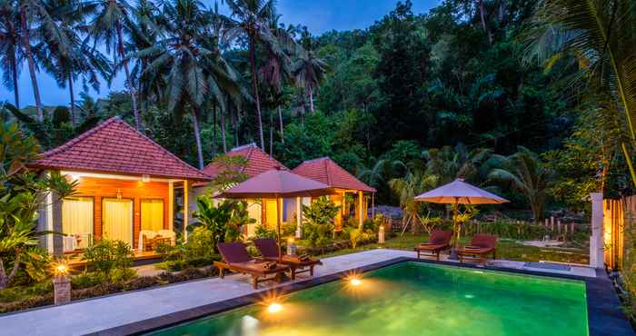 Swimming Pool Crystal Bay Bungalows Nusa Penida