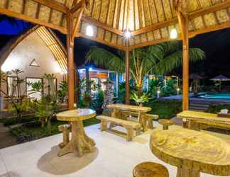 Lobby 2 Crystal Bay Bungalows Nusa Penida