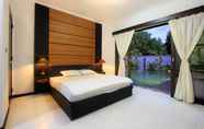 Kamar Tidur 7 Villa Dana's Serangan Island